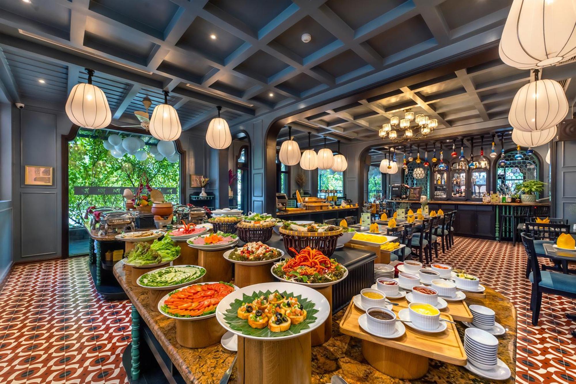 Son Hoi An Boutique Hotel & Spa Bagian luar foto The Terrace