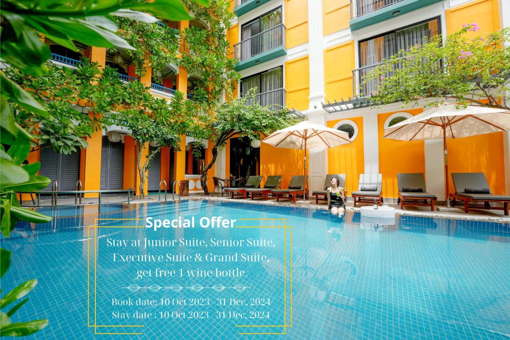 Son Hoi An Boutique Hotel & Spa Bagian luar foto The hotel's swimming pool